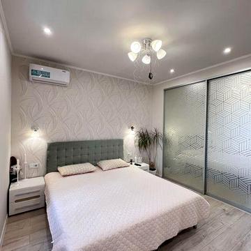 Сталінка в самому центрі міста