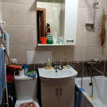 Продам однокімнатну квартиру в центрі міста Лозова ЖК ім. Комарова (будинок кооперативний)