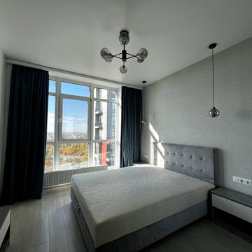 Академіка Філатова вул., 2