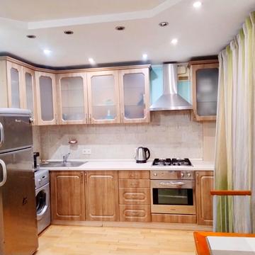 Лесі Українки бульв., 3