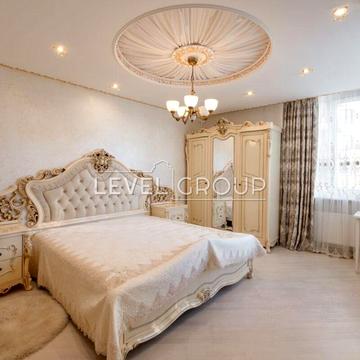 Юлії Здановської вул. (Ломоносова), 73-Д