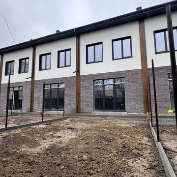 Академіка Ромоданова вул. (Льва Толстого), 44