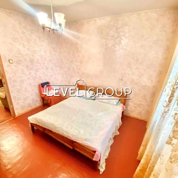 Миколи Ушакова вул., 16