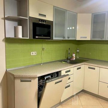 Почайнинська вул., 25/49