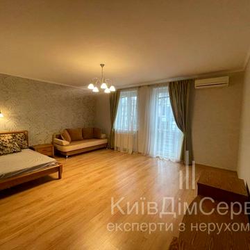 Почайнинська вул., 25/49