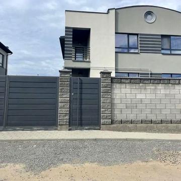 Продаж котеджу на Макарова