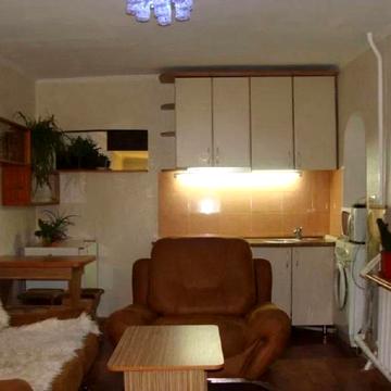 Європейська пл. (Катерининська), 33