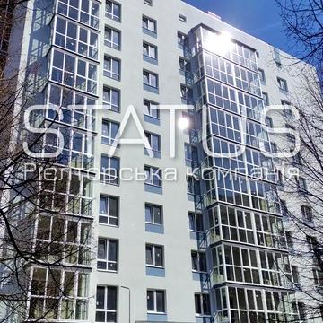 Героїв України вул., 6А