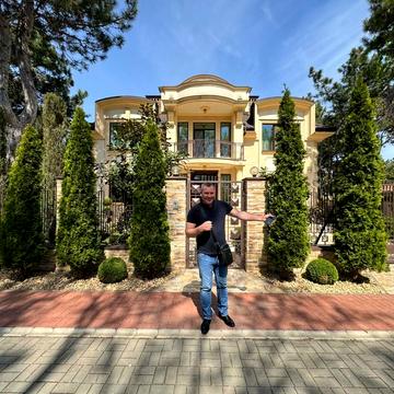 Горіхова вул.