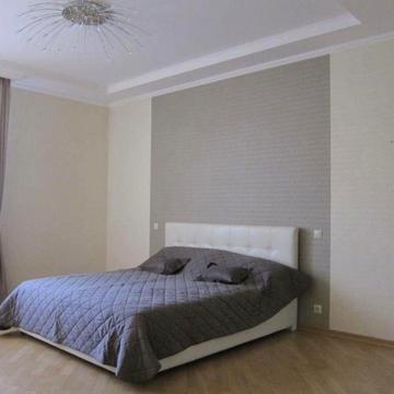 Лесі Українки бульв., 7-Б