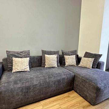 НОВИНКА! Сучасна квартира біля озера укомплектована!