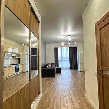 НОВИНКА! Сучасна квартира біля озера укомплектована!