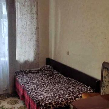 Артура Савельєва вул. (Черняховського), 1