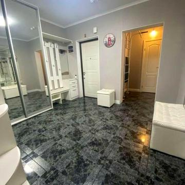 Оренда чудовоі  3к  квартири по вул Хорольська, 1А.  БЕЗ КОМІСІІ