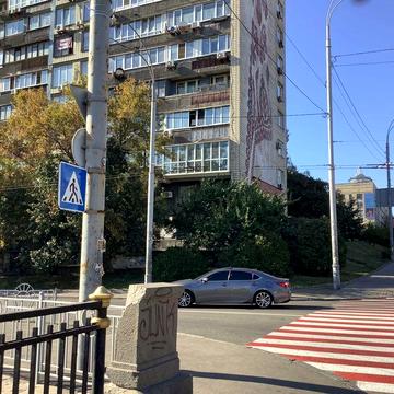 Продаж 3-кім. квартири, бульвар Лесі Українки 36 б