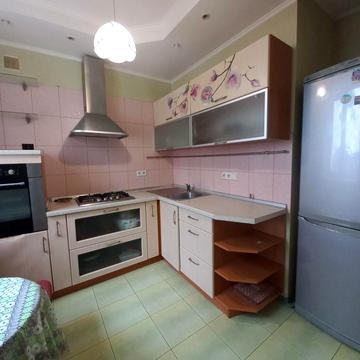 Костанайська вул., 12