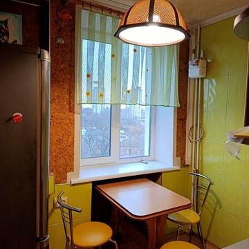 Срочно продам 2 к.кв. в центре!Всего 5 минут пешком от метро Левада!