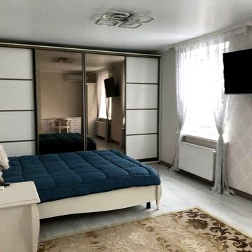 Довгострокова оренда 2_ї квартири. Вул.Келецька біля Сільпо.