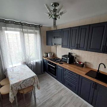 Науки просп., 24/2