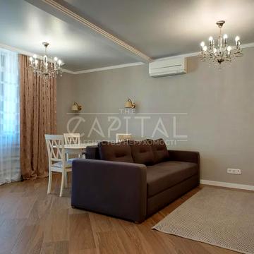 Антоновича вул. (Горького), 74