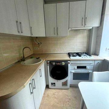 Пропонується в оренду прекрасна двокімнатна квартира на Гречанах!