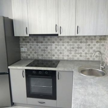 Драгоманова вул., 8