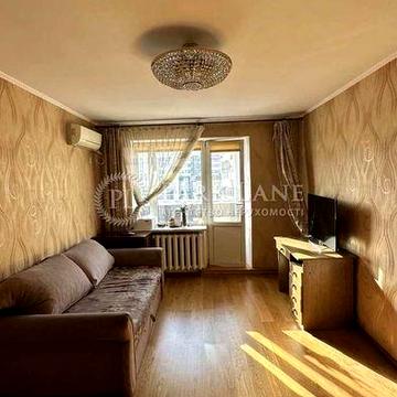 АКТУАЛЬНО ! Продаж 2к. квартири на Печерську, Саперне поле 26