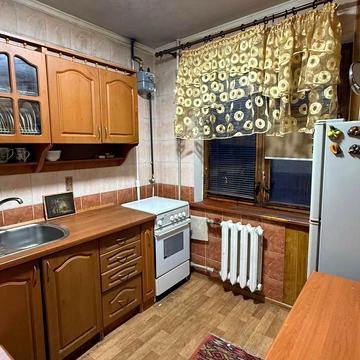 Краснова вул., 4