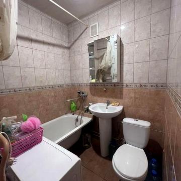 Продам 2 ком .кв   Свою. Новые Дома, метро Палац Спорту и Армейская