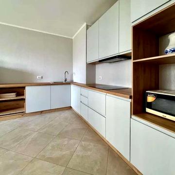 Коноплянська вул., 22-Б