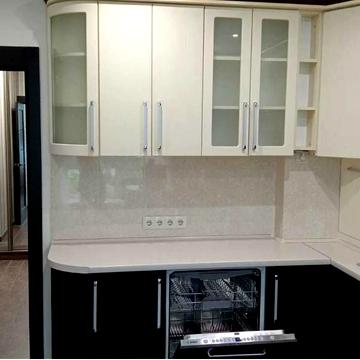 Героїв Небесної Сотні просп., 18/6