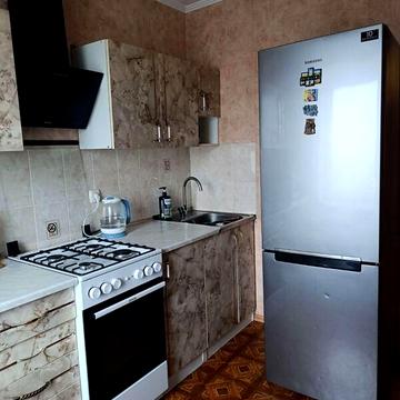 Довгострокова оренда 1к Квартира Левка Лук’яненка (Ватутіна) вулиця