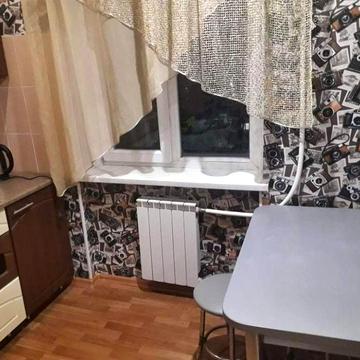 Сдаётся 2-х ком. квартира на соцгороде на длительный срок от ХОЗЯИНА.