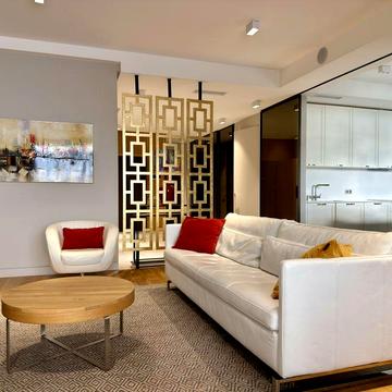 Riviera Riverside вул. Раїси Окіпної, 18.