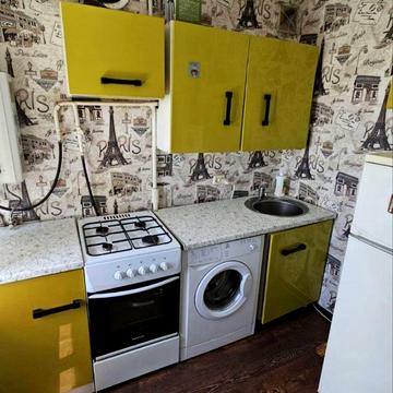 Високовольтна вул., 14