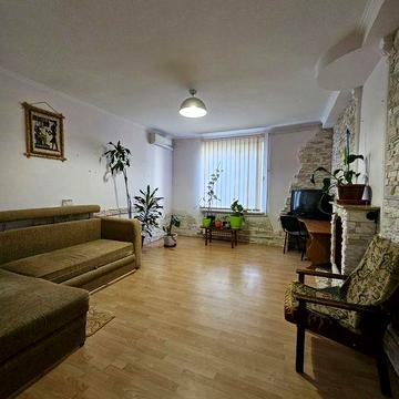 Продается  2х .эт.дом в Широкой Балке