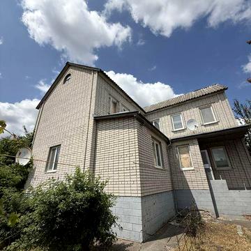 Продаж 2 поверхового будинку з гаражем і ділянкою на 21 сотку