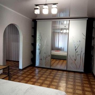 Оренда квартири в р-ні пл. Артема, Павла Глазового