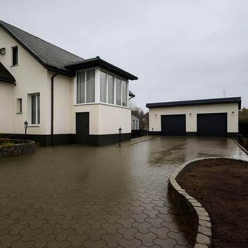 Дім у який хочеться повертатися. Продам будинок майже в центрі міста.