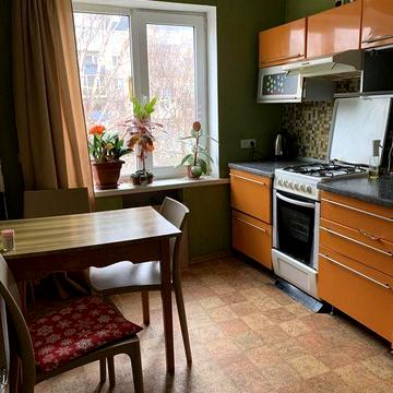 Сдам ухоженную 1-к. квартиру.