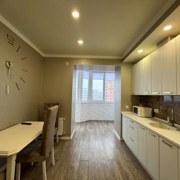 Виговського вул. (Суворова), 1-Ю