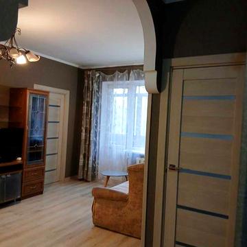 Уманская, 2к отличная квартира с мебелью, метро Шулявская