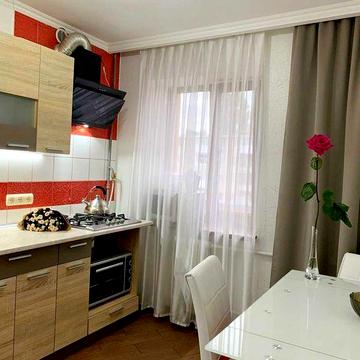 Сдам в аренду двухкомнатную квартиру по ул.Космонавтов СВЕТ - 24/7.