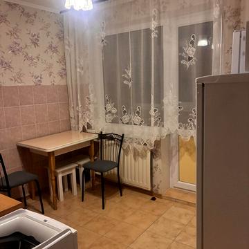 Левка Лукяненка вул. (Маршала Тимошенка), 13