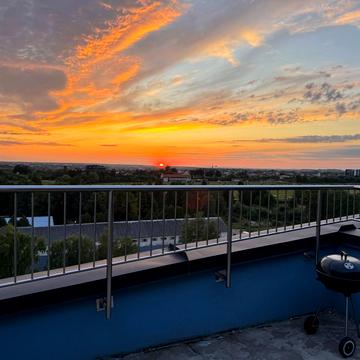 Карла Мікльоша вул., 20-Б