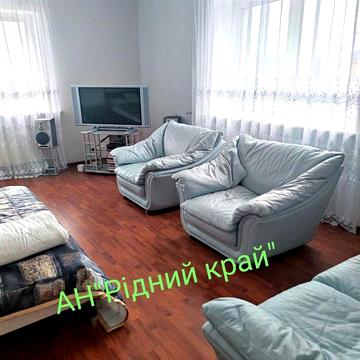 Продамо добротний будинок для вибагливих клієнтів!