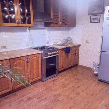 Таїрова, Вільямса 59Г, цегляний будинок. Кладовка. Газ.