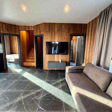 ОСОКОР нова квартира з якісним ремонтом та терасою+свій пляж ,парковка