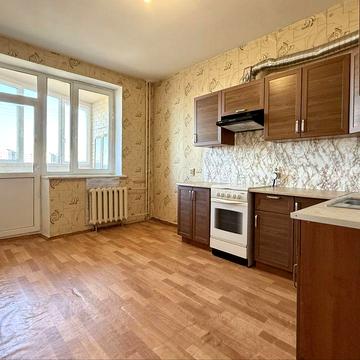 3-кімнатна в цегляному будинку Бажана 10, генератор працює, своє ОСББ ЖК Бажана 10