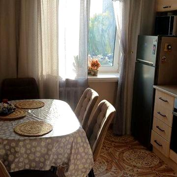 Здам  2-во кім квартиру  в центрі  Боярки